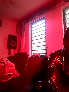 Snapshot of Crystalbitchx chatting on January 19, 7:36 am Crystalbitchx online show from January 19, 7:36 am