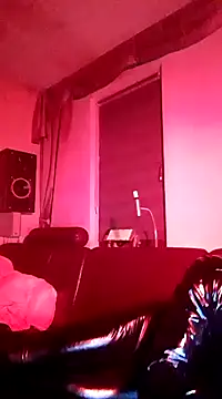 Snapshot of Crystalbitchx chatting on January 26, 6:17 am Crystalbitchx online show from January 26, 6:17 am