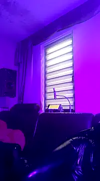 Snapshot of Crystalbitchx chatting on January 26, 9:19 am Crystalbitchx online show from January 26, 9:19 am