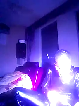 Snapshot of Crystalbitchx chatting on September 17, 11:50 pm Crystalbitchx online show from September 17, 11:50 pm