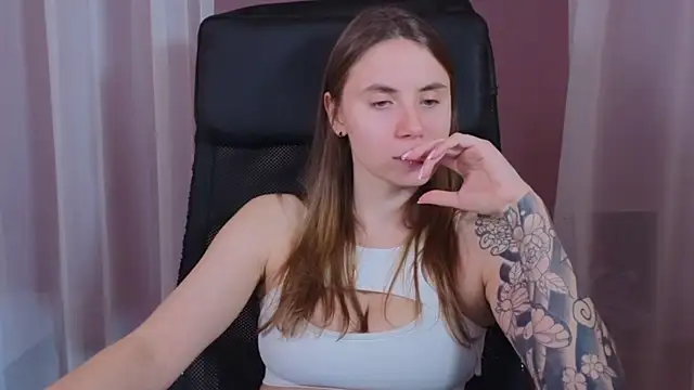  AnnaStark  online show from January 5, 11:55 pm