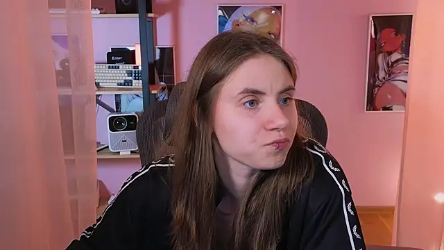 Snapshot of _AnnaStark_ chatting on May 20, 8:37 pm AnnaStark online show from May 20, 8:37 pm