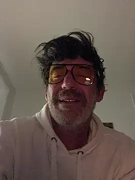 maxximere online show from February 25, 12:42 am