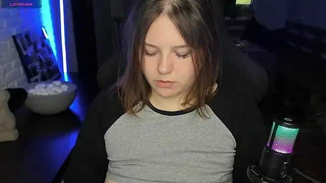 XNirvanaX online show from September 17, 3:30 am