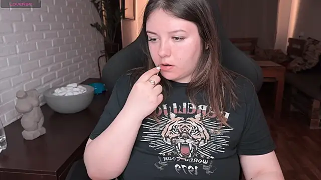 XNirvanaX online show from April 13, 3:34 am