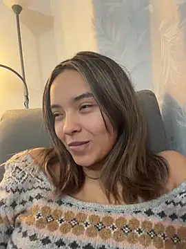 Irina Grant online show from December 3, 2:30 am