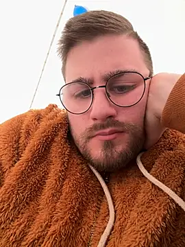 Cicciobello033 online show from March 7, 1:41 pm