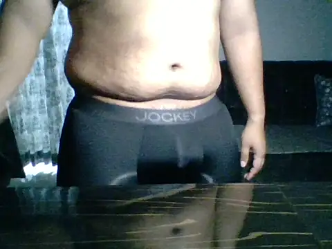 Snapshot of Wildguycums chatting on November 1, 4:42 pm Wildguycums online show from November 1, 4:42 pm