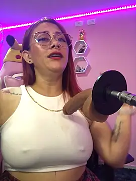 Luna Paris  online show from March 14, 4:30 pm