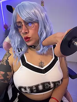 Luna Paris  online show from February 25, 9:46 pm