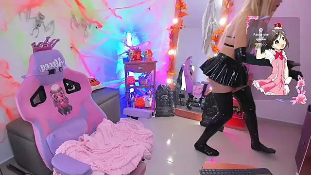 alessandrathedoll online show from October 10, 7:02 pm