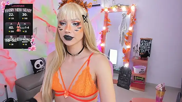 alessandrathedoll online show from October 31, 6:31 pm