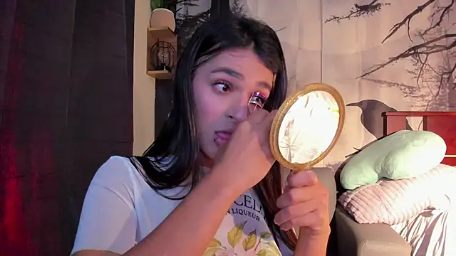 annyluna1 online show from December 15, 11:42 pm