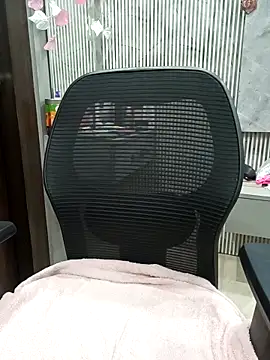 Snapshot of Beautiful_xxo chatting on April 19, 6:07 pm Beautiful xxo online show from April 19, 6:07 pm