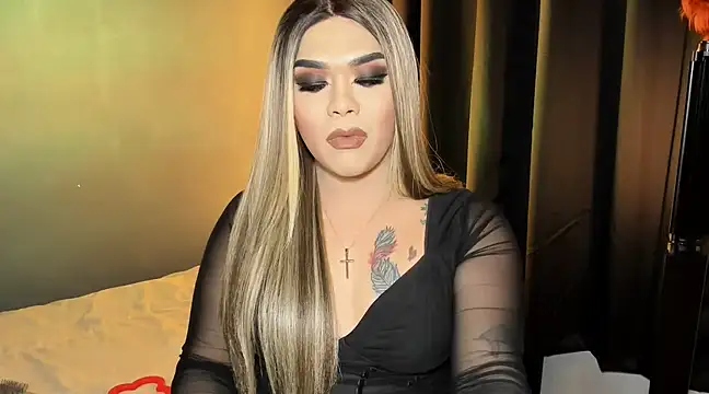 Snapshot of VictoriaEliz chatting on March 20, 1:37 pm VictoriaEliz online show from March 20, 1:37 pm