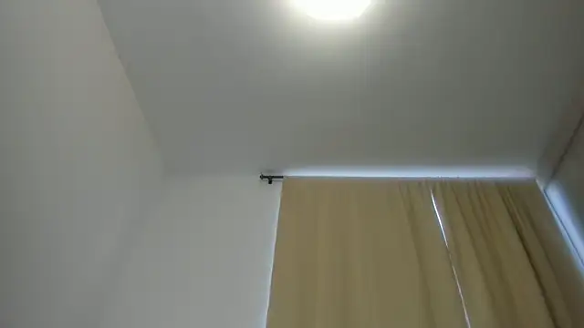 Snapshot of candyhotsquirt_xx chatting on July 10, 9:28 pm candyhotsquirt xx online show from July 10, 9:28 pm