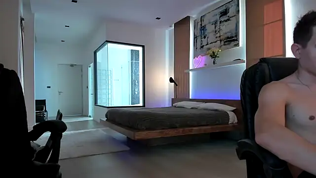 TommyTiffany online show from January 2, 8:06 am