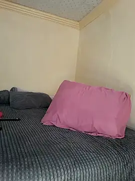 Snapshot of SweetAppleCandyxx chatting on September 12, 7:08 am SweetAppleCandyxx online show from September 12, 7:08 am