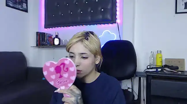 MaryJannes online show from March 13, 7:53 am