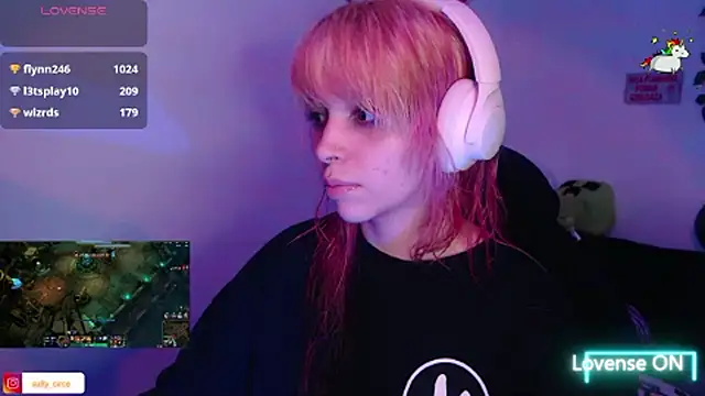 MaryJannes online show from December 3, 10:30 pm