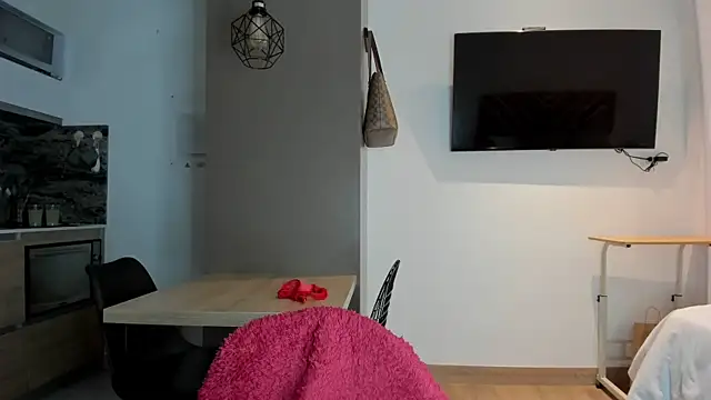 alexademie1 online show from December 28, 9:08 pm