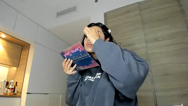 alexademie1 online show from October 6, 2:14 pm