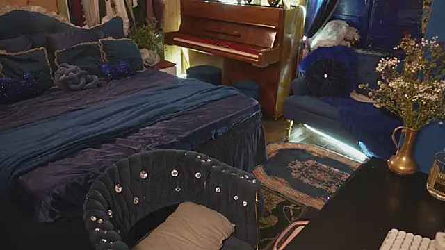 VanessaDoyle online show from November 3, 6:42 pm