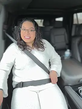 drizzypeach602 online show from February 4, 8:25 pm