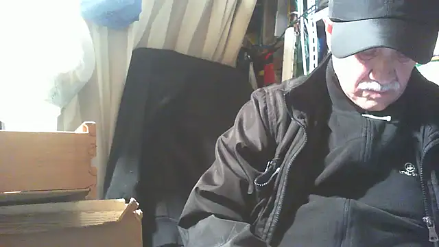 nonnomaturobisex online show from October 21, 3:13 pm