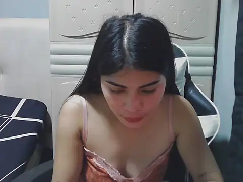 Snapshot of Miss_unknown chatting on October 8, 2:20 am Miss unknown online show from October 8, 2:20 am