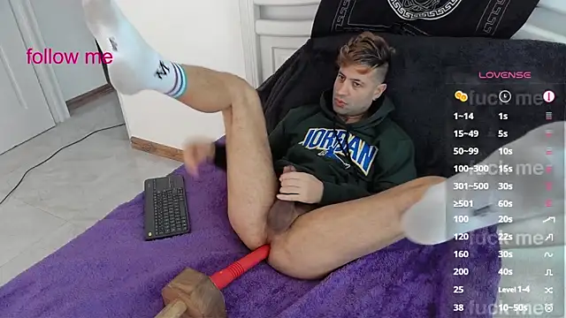 madmaxxx1989 online show from January 10, 6:20 am