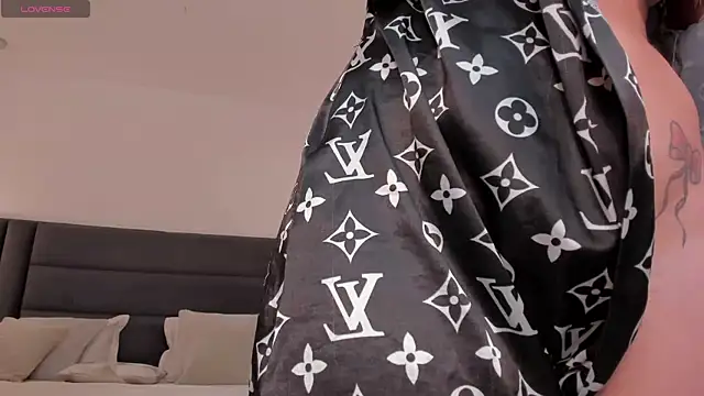 LexieWayne online show from February 19, 11:04 pm