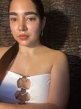 DulceChloe99 online show from February 24, 7:12 pm