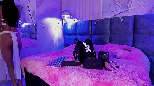 AntonellaRossi online show from February 22, 7:45 pm