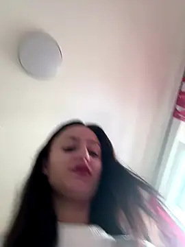 Snapshot of Zeyna1 chatting on October 8, 10:02 am Zeyna1 online show from October 8, 10:02 am