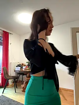 Snapshot of Zeyna1 chatting on October 12, 3:00 pm Zeyna1 online show from October 12, 3:00 pm