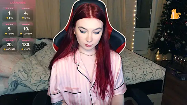 Cute lina online show from December 24, 10:17 pm