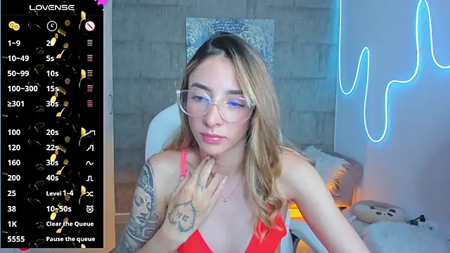 Snapshot of barbie_scoth_ chatting on January 5, 8:31 pm barbie scoth online show from January 5, 8:31 pm