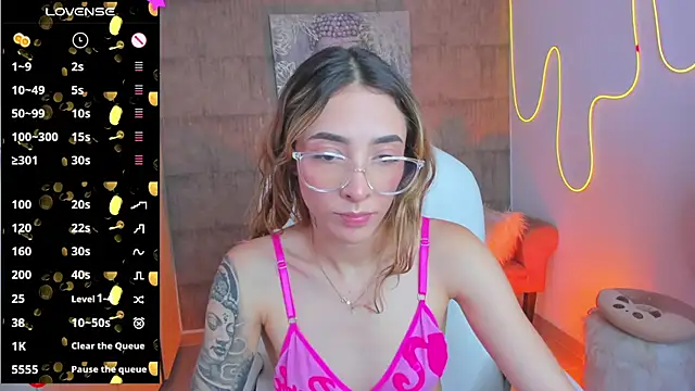 Snapshot of barbie_scoth_ chatting on January 22, 7:45 pm barbie scoth online show from January 22, 7:45 pm