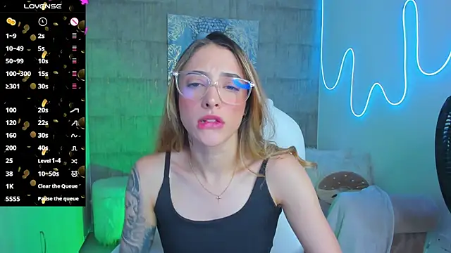 Snapshot of barbie_scoth_ chatting on March 12, 9:13 pm barbie scoth online show from March 12, 9:13 pm