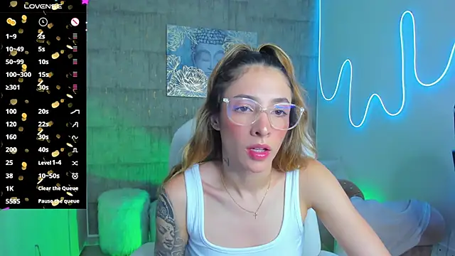 Snapshot of barbie_scoth_ chatting on March 18, 10:15 pm barbie scoth online show from March 18, 10:15 pm