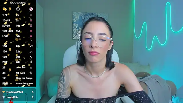 Snapshot of barbie_scoth_ chatting on September 28, 8:03 pm barbie scoth online show from September 28, 8:03 pm