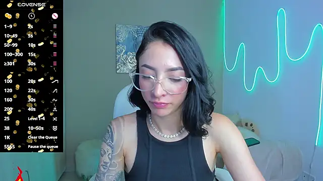 Snapshot of barbie_scoth_ chatting on October 23, 7:56 pm barbie scoth online show from October 23, 7:56 pm