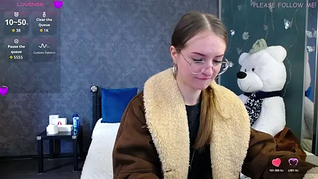 KateJonson online show from February 28, 7:31 am