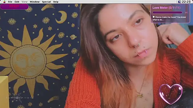 Snapshot of Kryptosworld chatting on February 1, 9:24 pm Kryptosworld online show from February 1, 9:24 pm