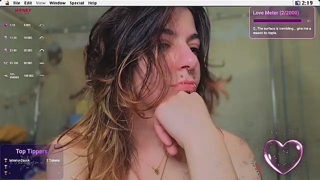 Snapshot of Kryptosworld chatting on February 26, 8:41 pm Kryptosworld online show from February 26, 8:41 pm