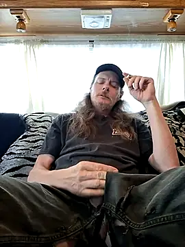 truckerlove69 online show from June 5, 3:40 pm