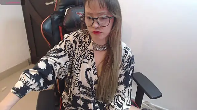 Snapshot of pink-2022 chatting on May 23, 2:32 pm pink-2022 online show from May 23, 2:32 pm