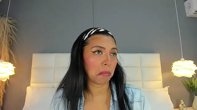  BunnyNaugthy online show from February 7, 5:16 pm