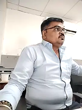 Desi Londa 143 online show from March 20, 11:15 am